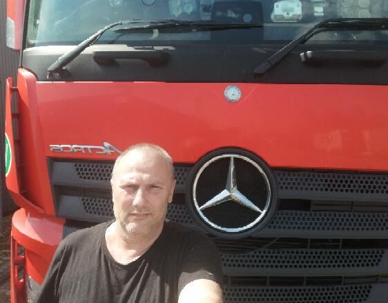  25189545  , 51 ,    Praha