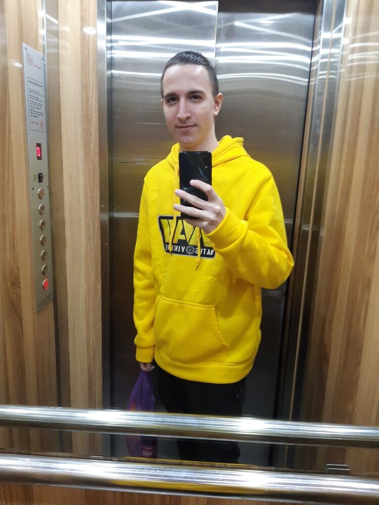  ,   Manuel, 24 ,   , 