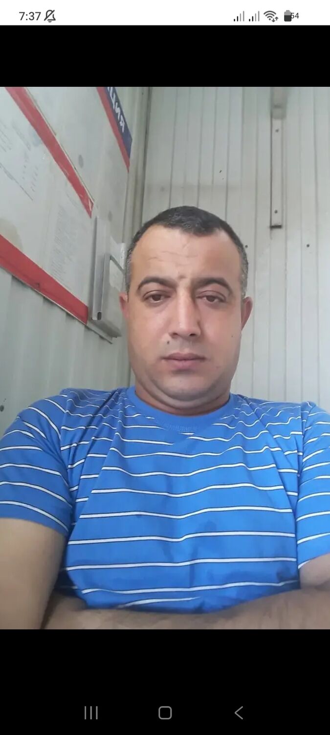  36245765  Rasul, 42 ,    