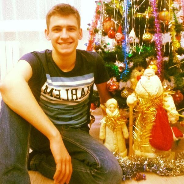 5722035  Ilya19, 30 ,    