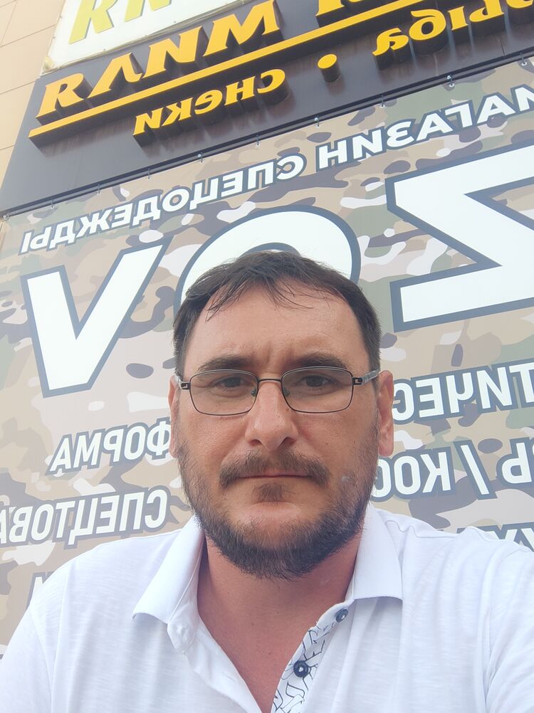  37960135  , 43 ,    