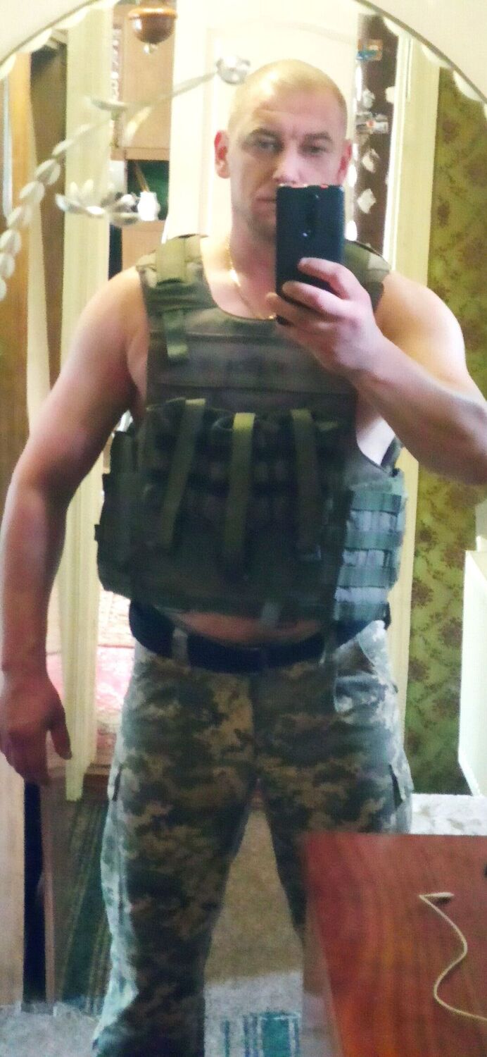  ,   Stanislav, 42 ,   ,   , c 