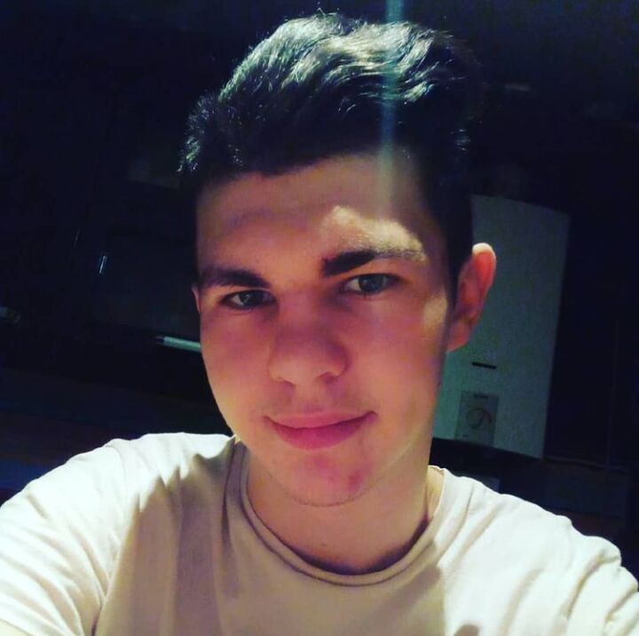  28041165  , 23 ,    