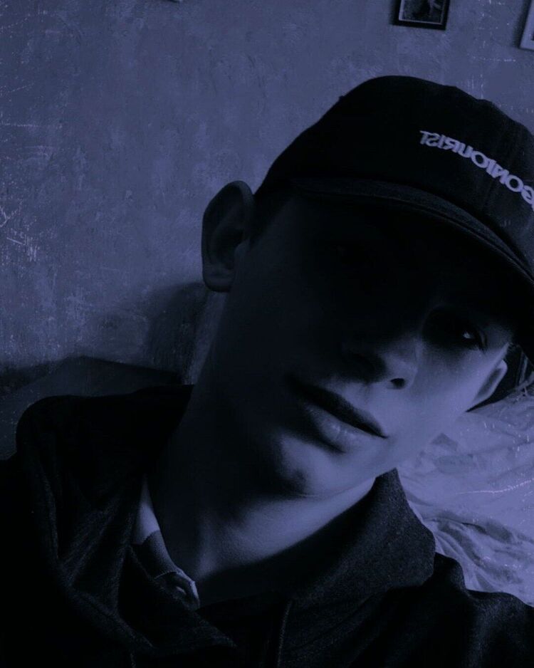  25974915  , 21 ,    
