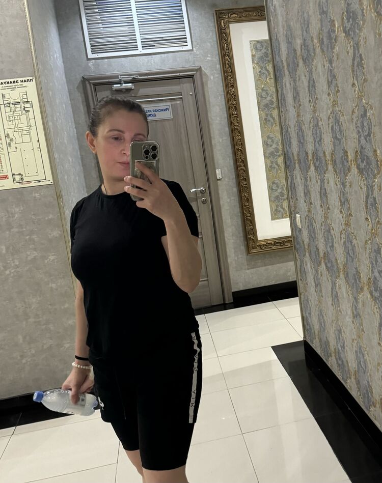  ,   Darina, 47 ,   c 