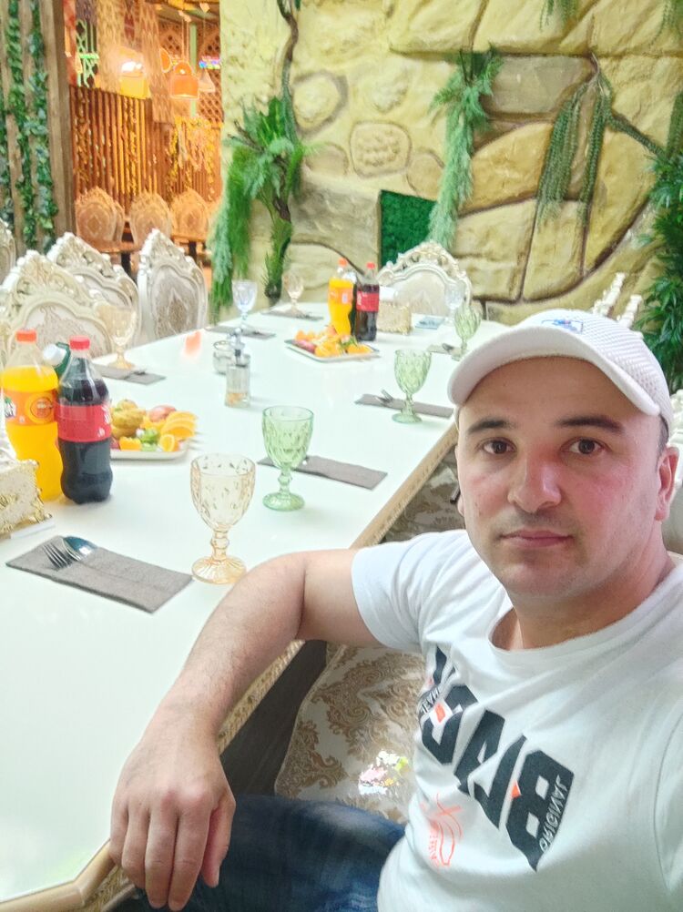  35082265  Ali, 32 ,    