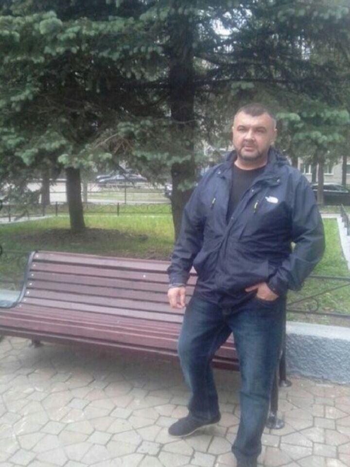  29945925  , 52 ,    