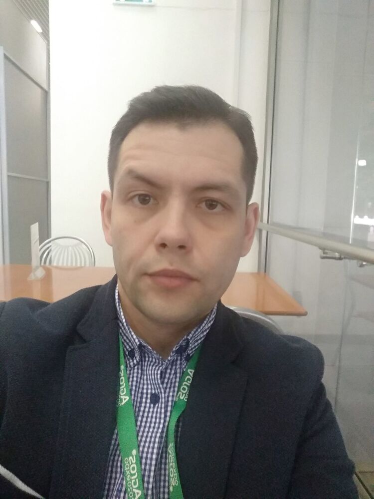  19004485  Eldar, 41 ,    