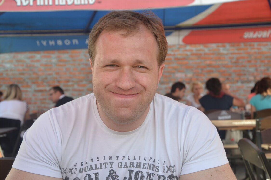  ,   Artem, 45 ,   ,   , c 