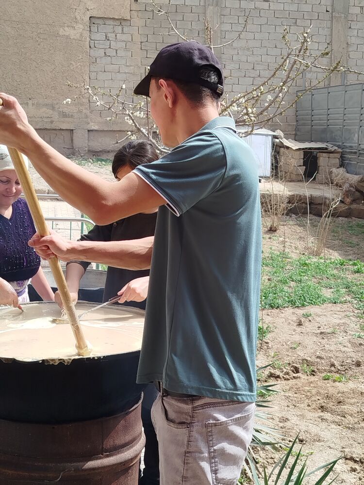  54354315  Zokirjonov, 20 ,    