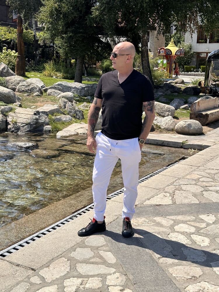 ���������� Hanau am Main, ���� ������� Atanas, 52 ����, ������������ ��� ������, ����� � ���������