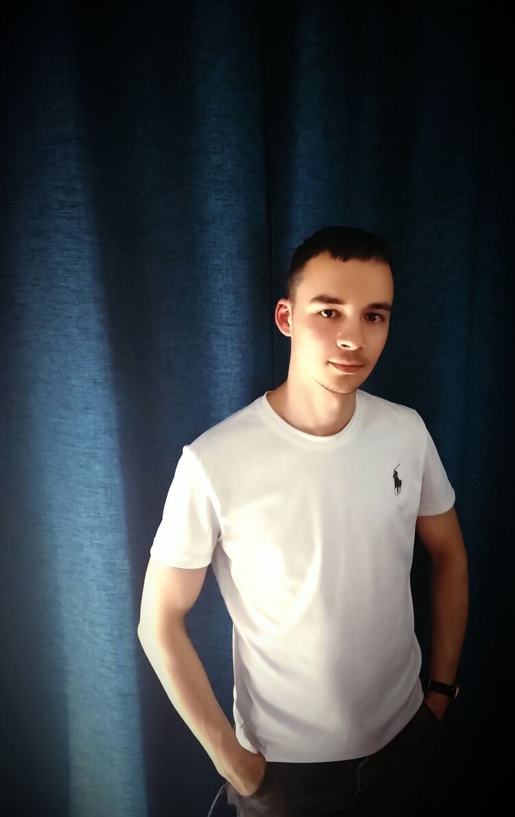  52629385  Vladislav, 29 ,    