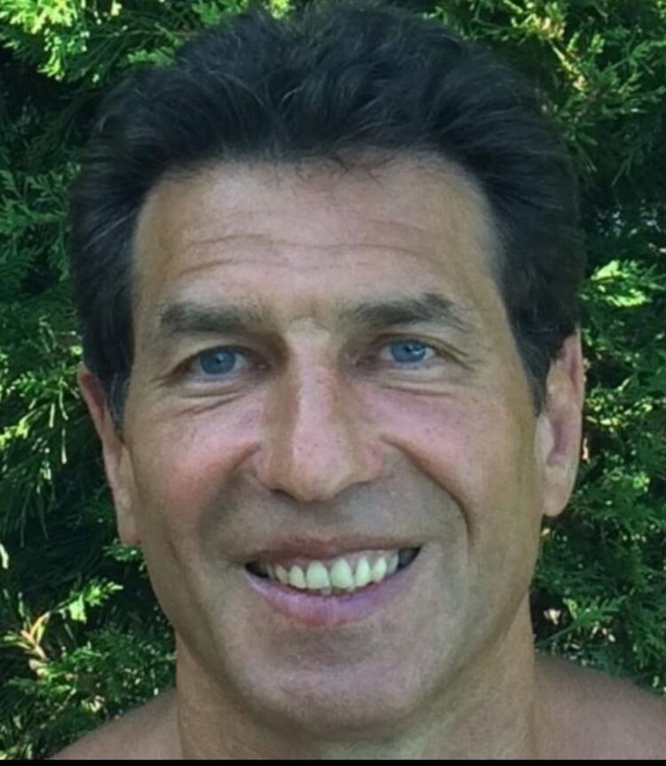  35807415  , 49 ,    -