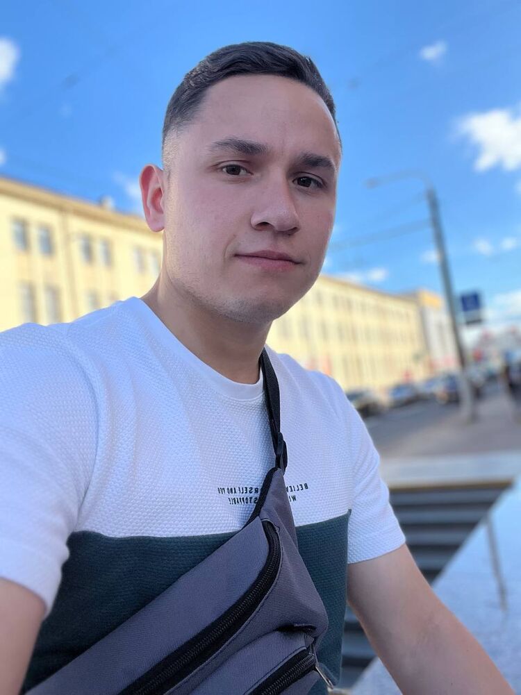  ,   Maksim, 27 ,   ,   