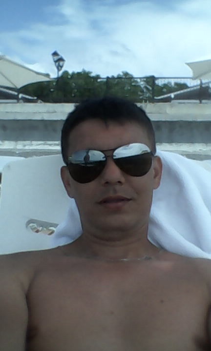 ,   Denis, 38 ,   ,   , c 