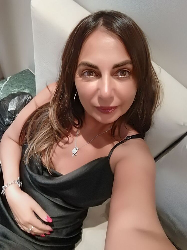 45750755  Soffka, 46 ,    
