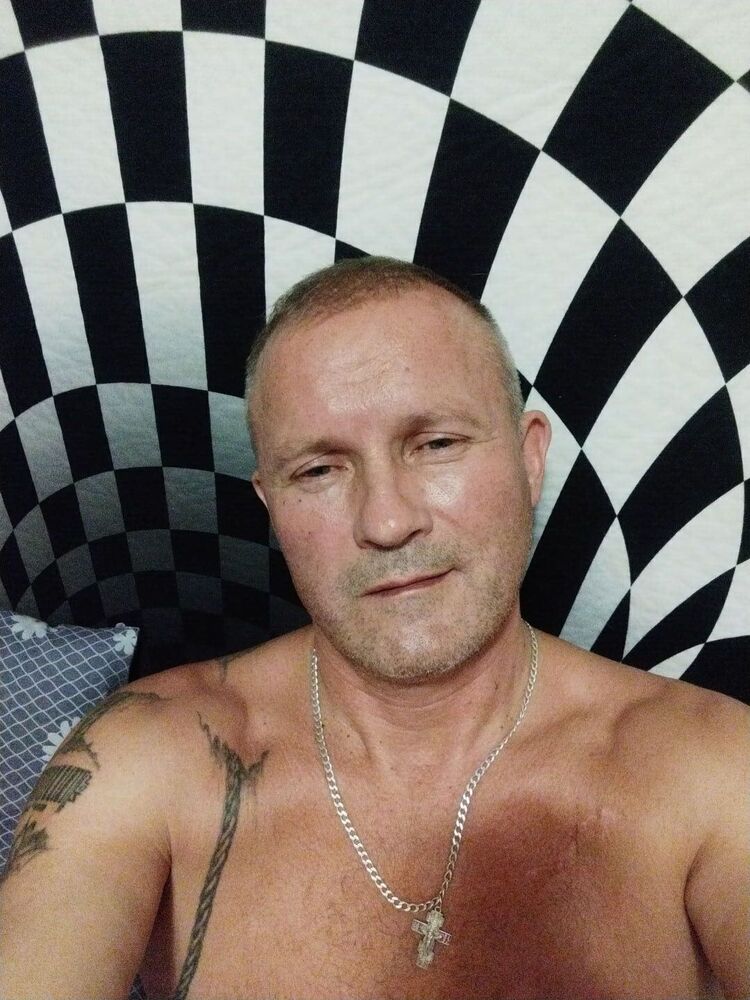  36234235  Yoto, 52 ,    