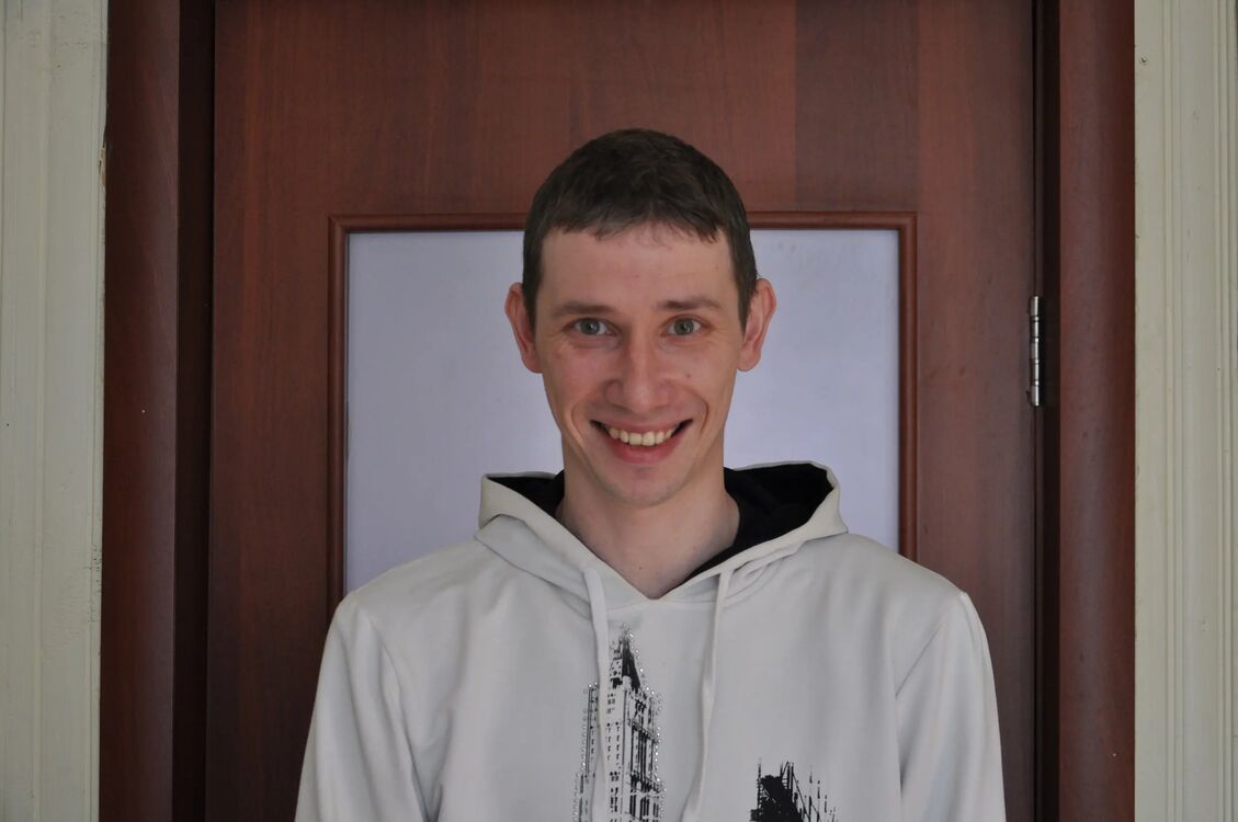  -,   Alexander, 37 ,   ,   , c 