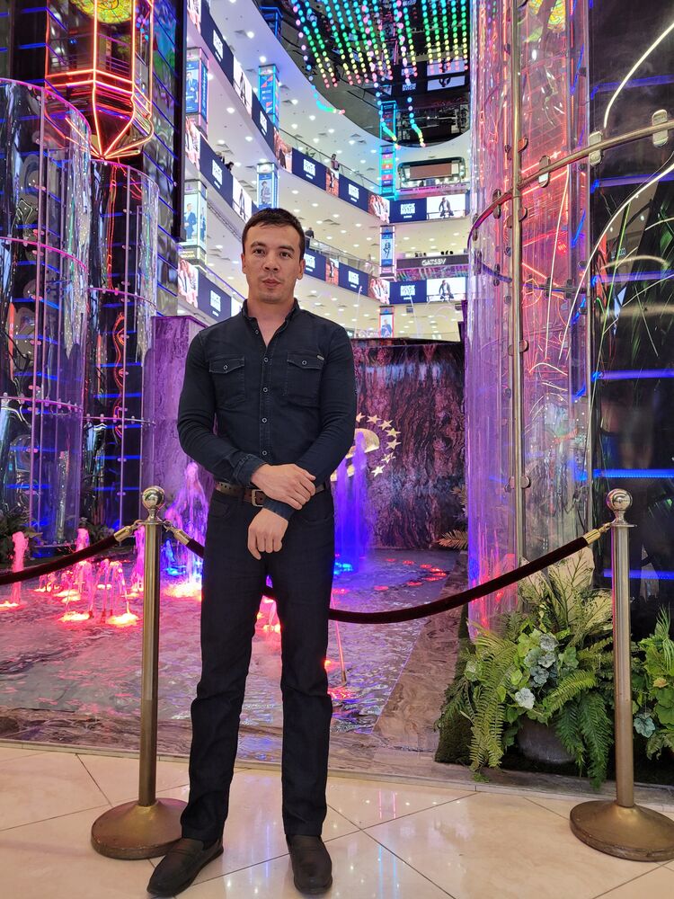  ,   Hayotjon, 29 ,   ,   