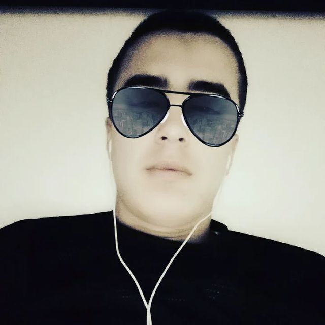  43649135  Jony, 31 ,    