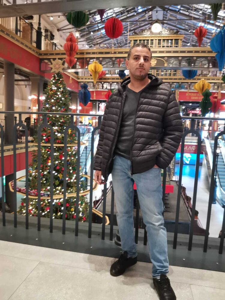  50671085  Hamada, 46 ,    -