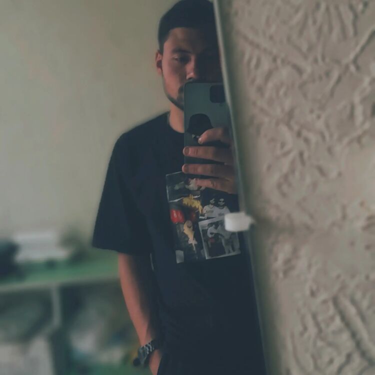  35904885  Arsen, 24 ,    