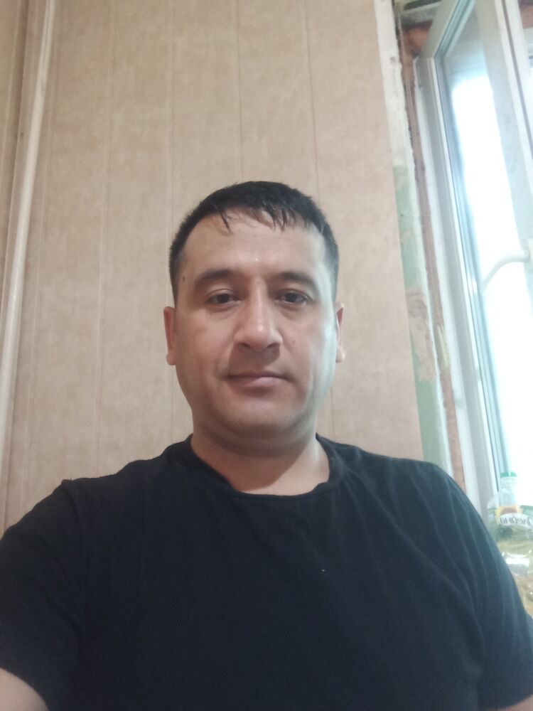  ,   Ali, 41 ,     