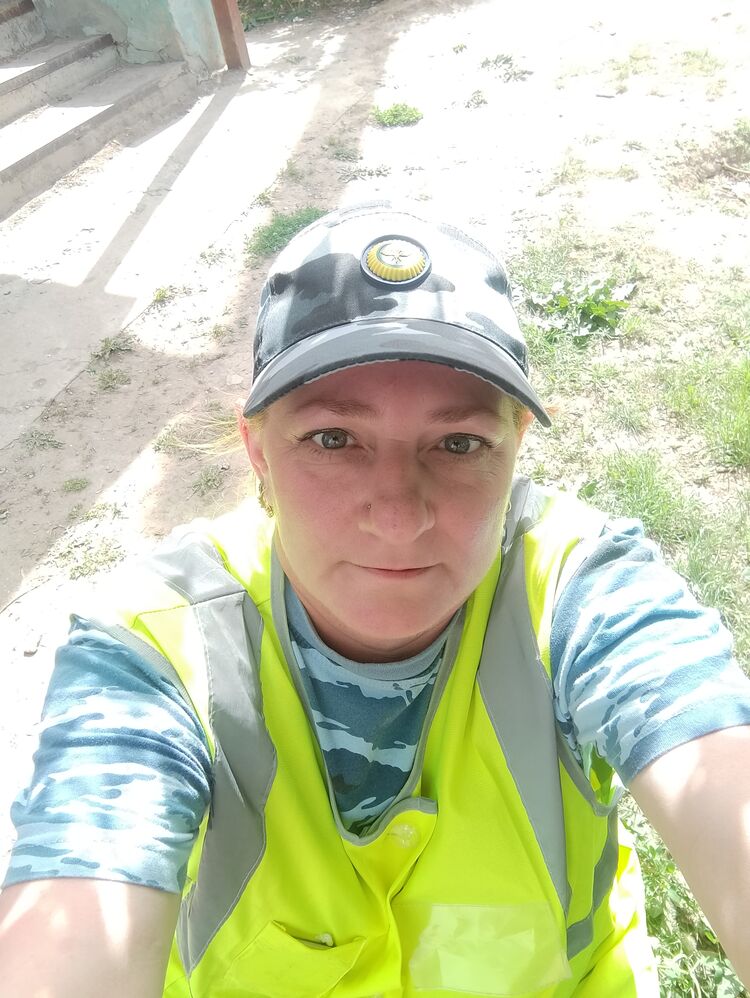  42948085  , 41 ,    