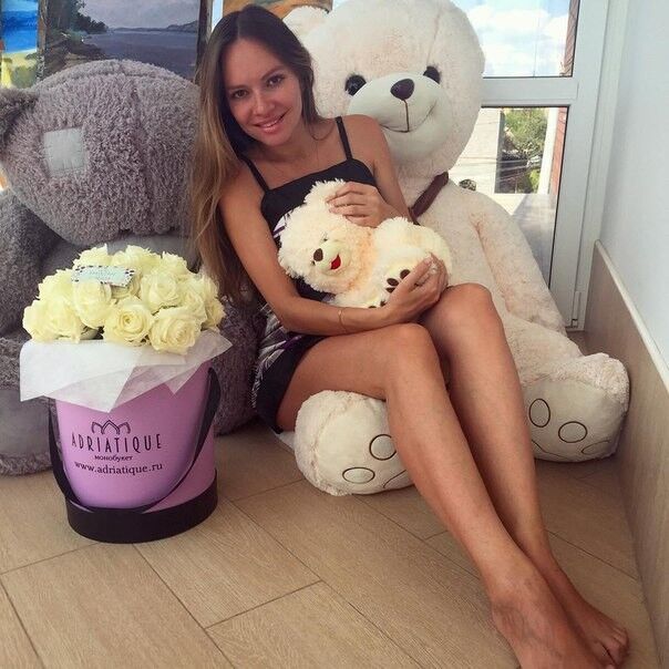  6513935   Mi Mi, 34 ,    