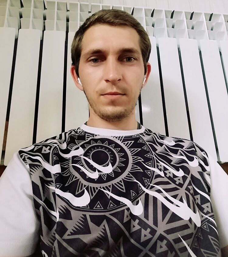  44307765  , 29 ,    
