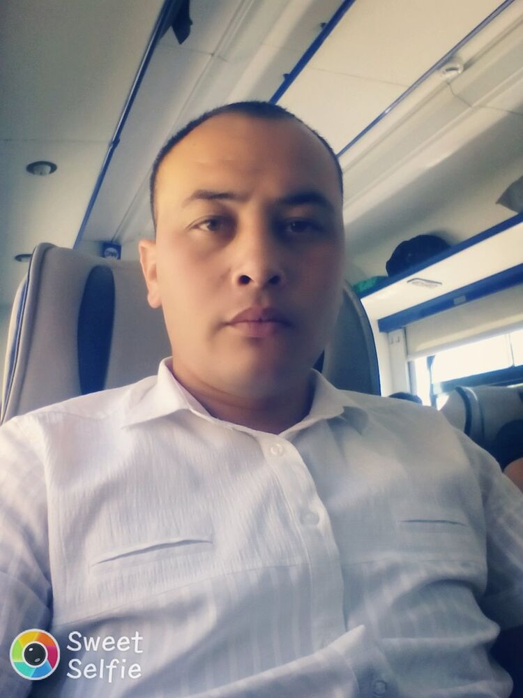  16610405  Dyuks, 37 ,    