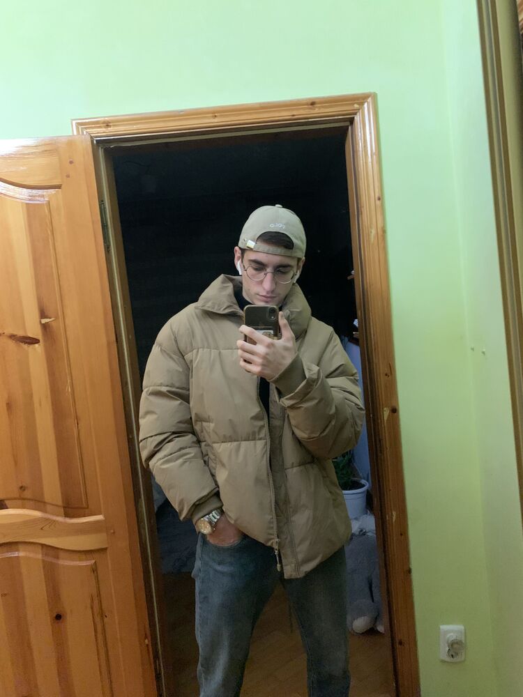  41525045  , 21 ,    