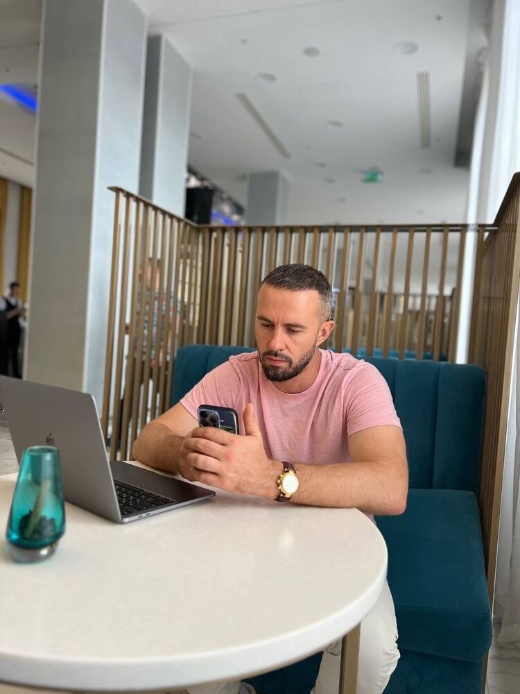 ���� 48741425 ������� ��������, 43 ����, ���� ���������� � ������