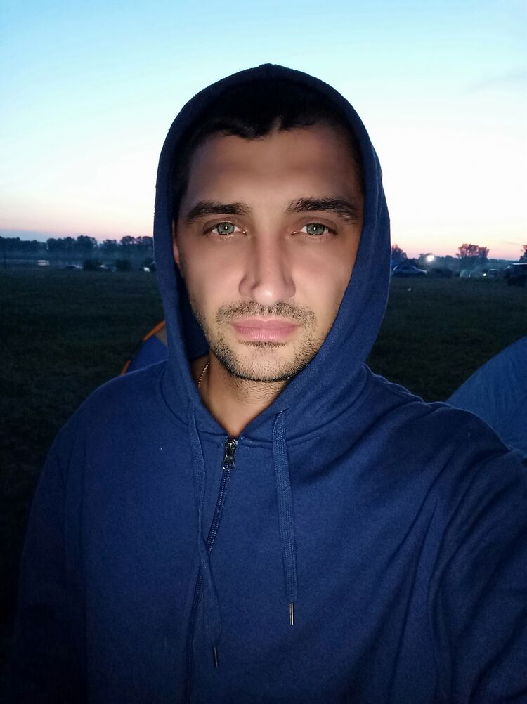  28268855  , 37 ,    