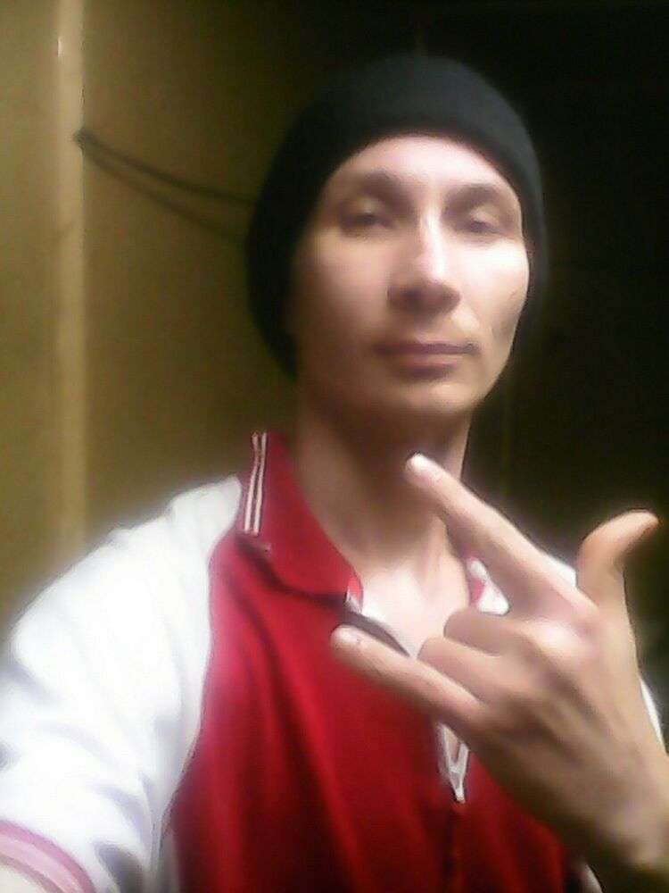  -,   Valentin, 39 ,   