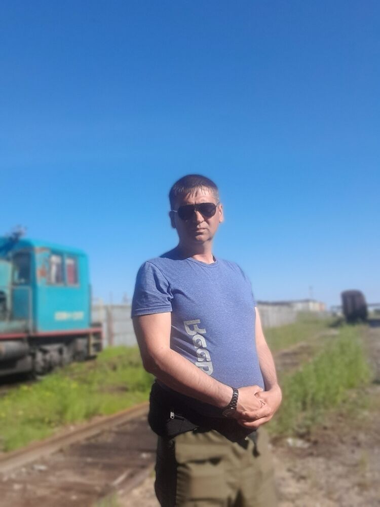  29882095  , 44 ,     