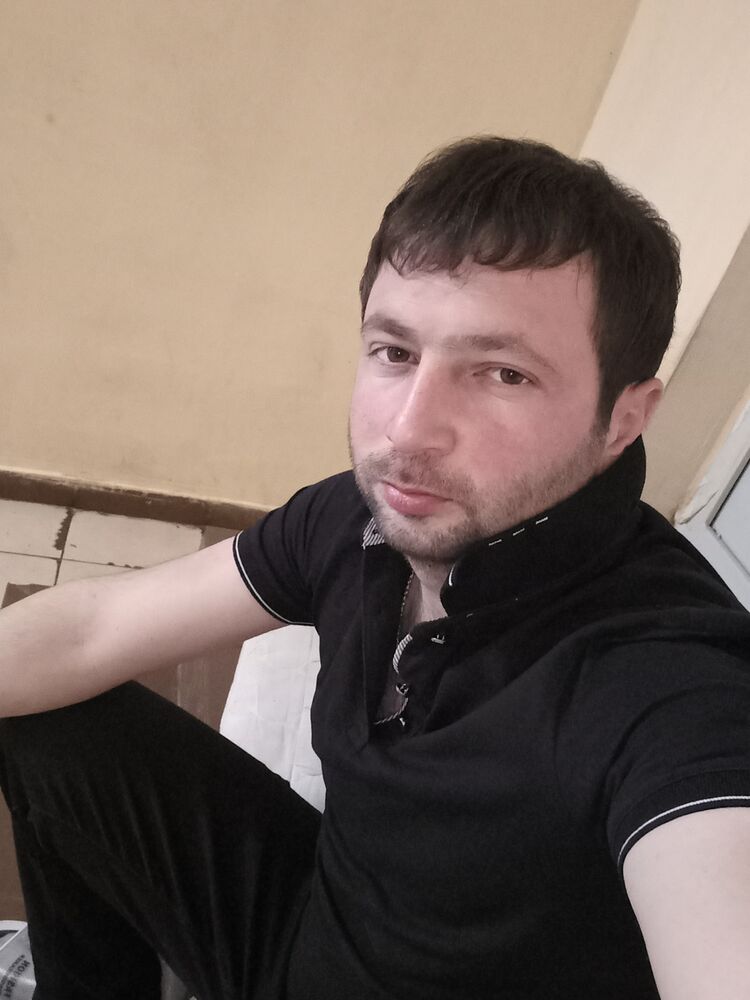  28499595  , 30 ,    