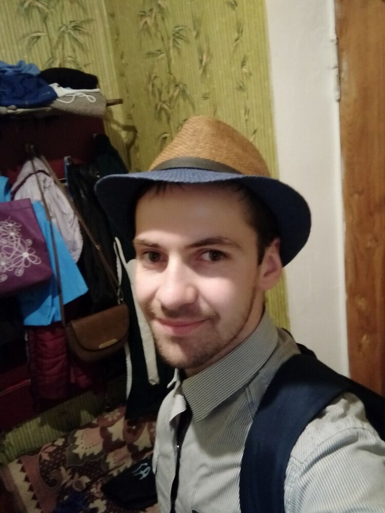  21475095  Alex, 28 ,    