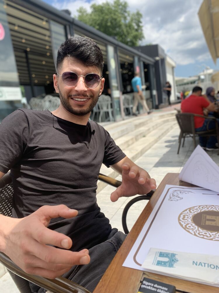  ,   Faruk, 32 ,   ,   