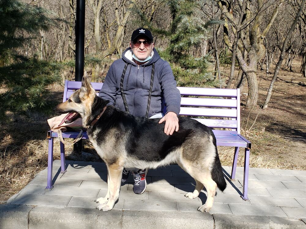  ,   Nikoloz, 64 ,   c 