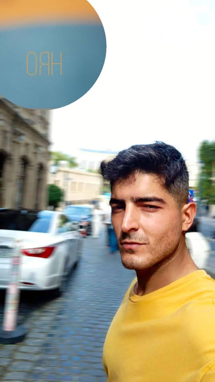  ,   Malik, 33 ,   ,   , c , 