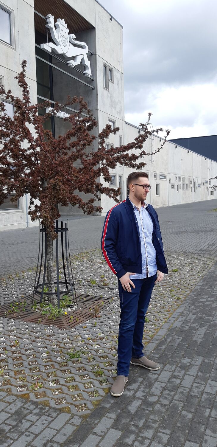  ,   Dmitri, 30 ,   ,   , c 