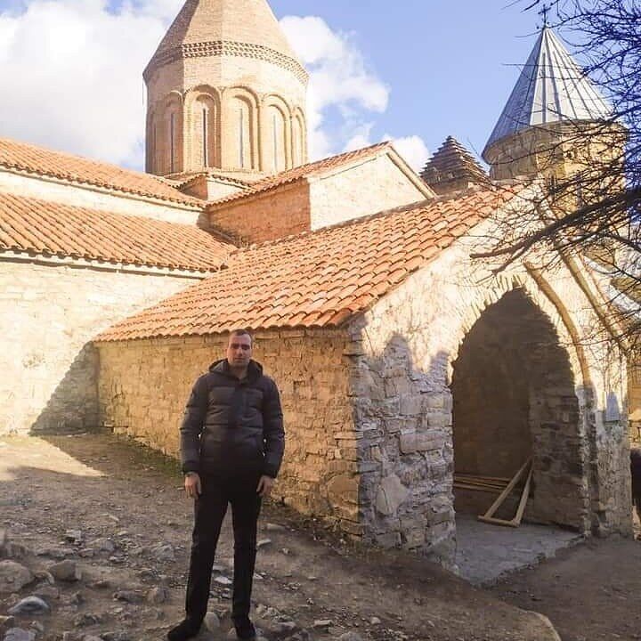  22941295  Robert, 34 ,    