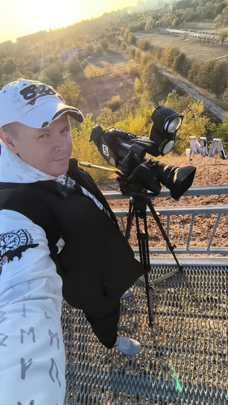  ,   Slava, 42 ,   ,   