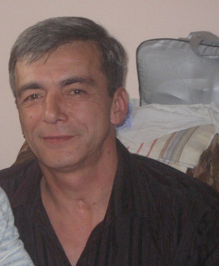  ,   Ruslan, 60 ,   ,   , c 