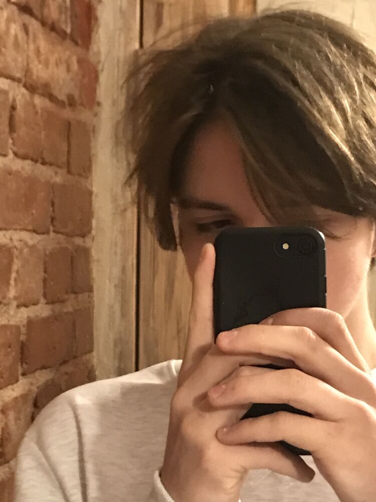  33011235  , 21 ,    -
