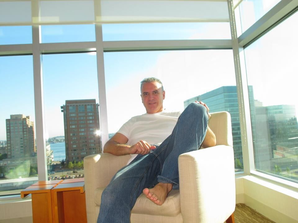  22599895  Mark, 61 ,    Banghazi