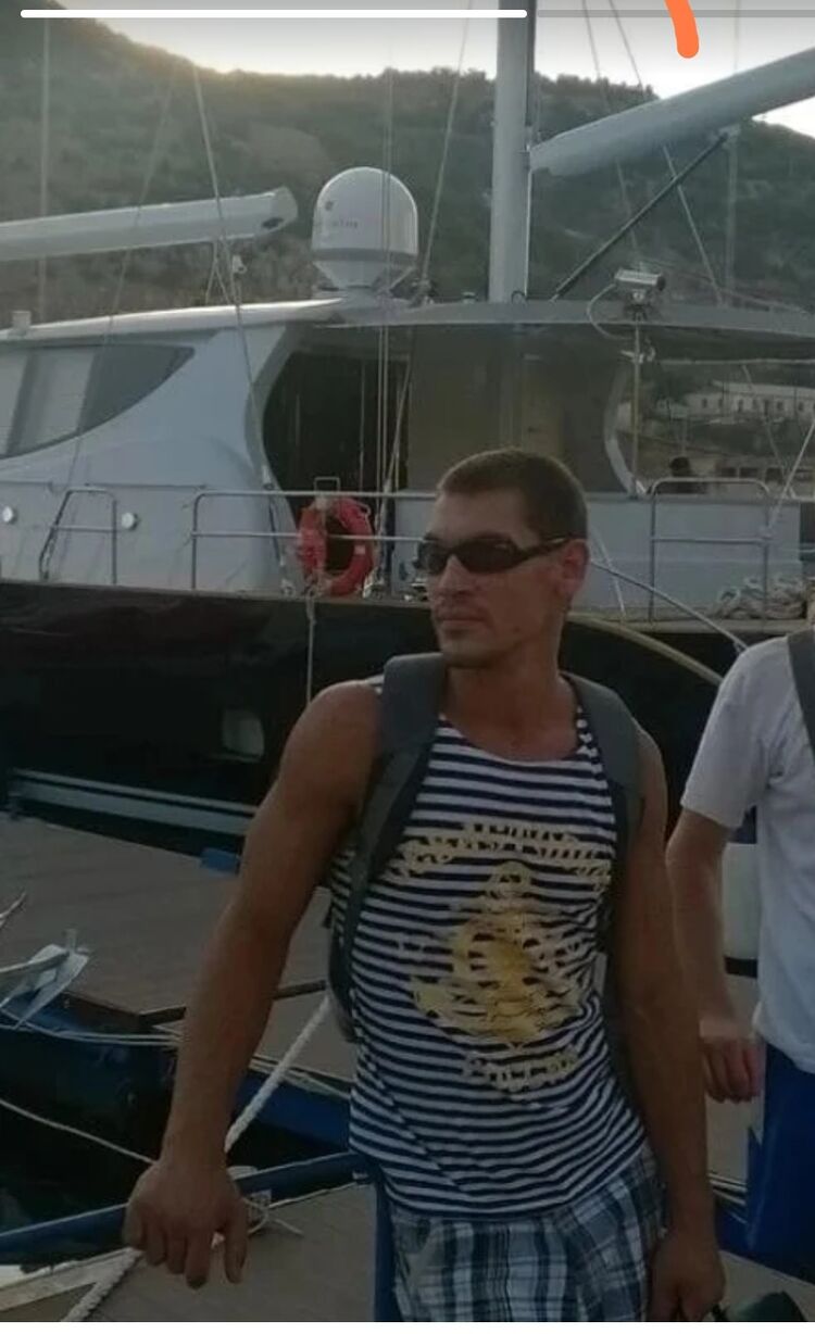  29418405  Denis, 38 ,    