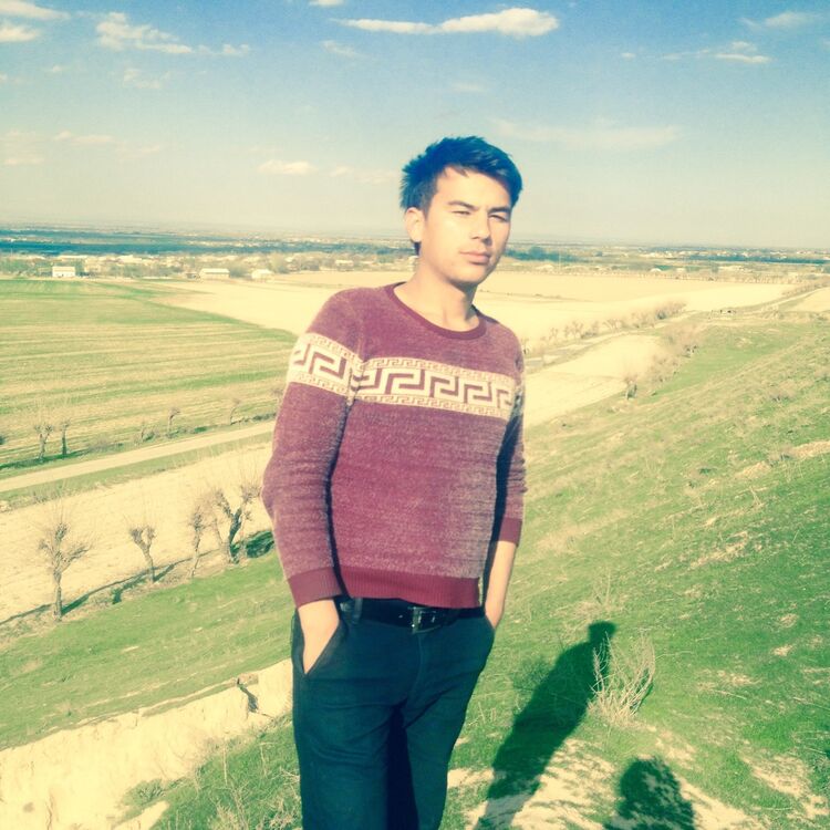  ,   Hayotbek, 32 ,   ,   , c 