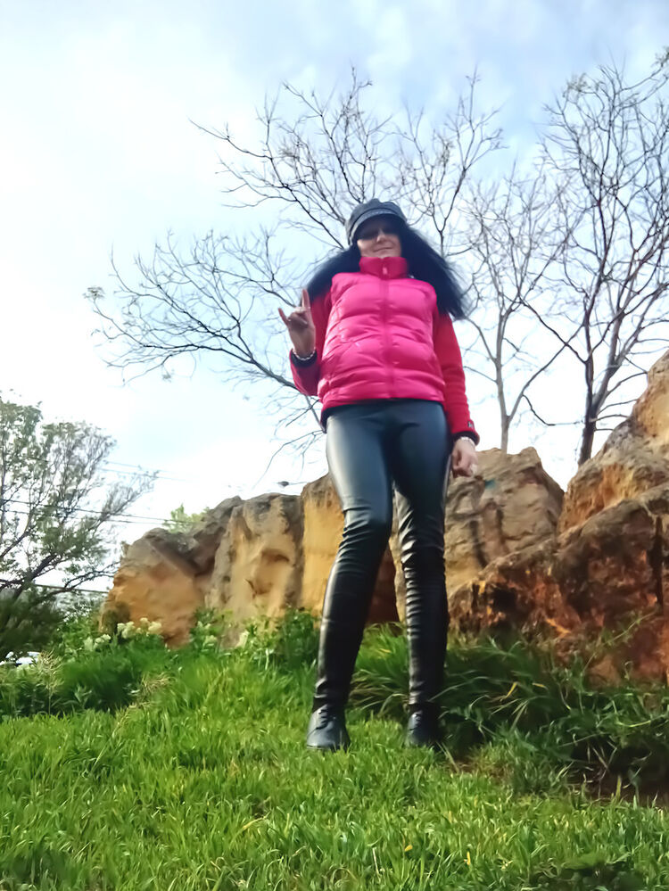  42698575  Meri, 40 ,    